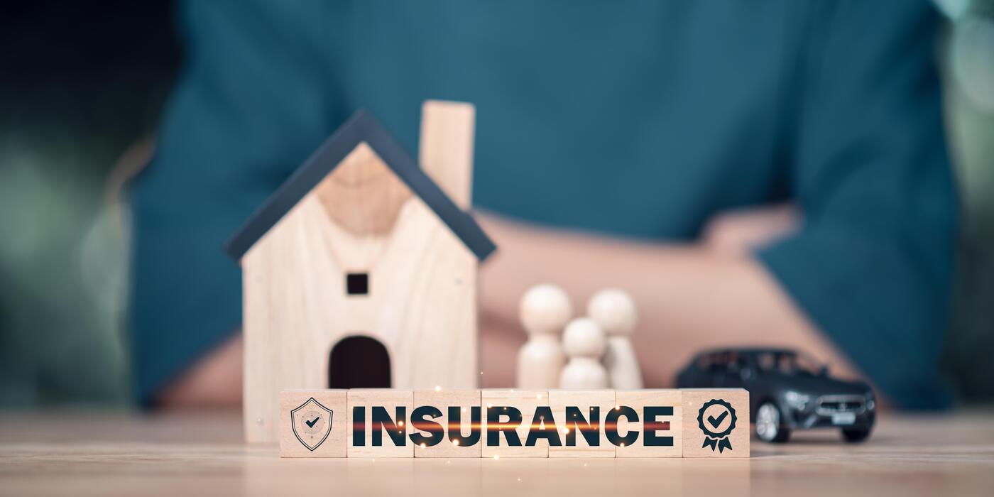 concepts-of-risk-management-and-insurance-financial-management-investments-health-preventing-and-evaluating-potential-business-investment-benefits-life-insurance-protect-your-family-free-photo